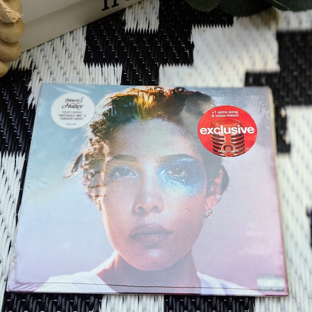 "Halsey" CD